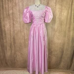 Vintage Renaissance Dress Pink Puffy Sleeve Lace Bodice Bow Cut Out Back 80s